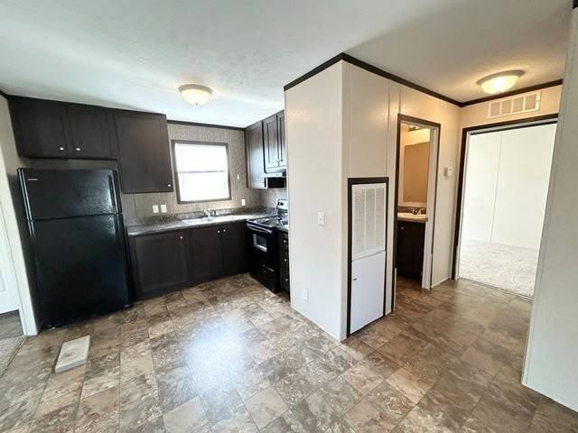 1010 Reading Rd – photo 1 of 12