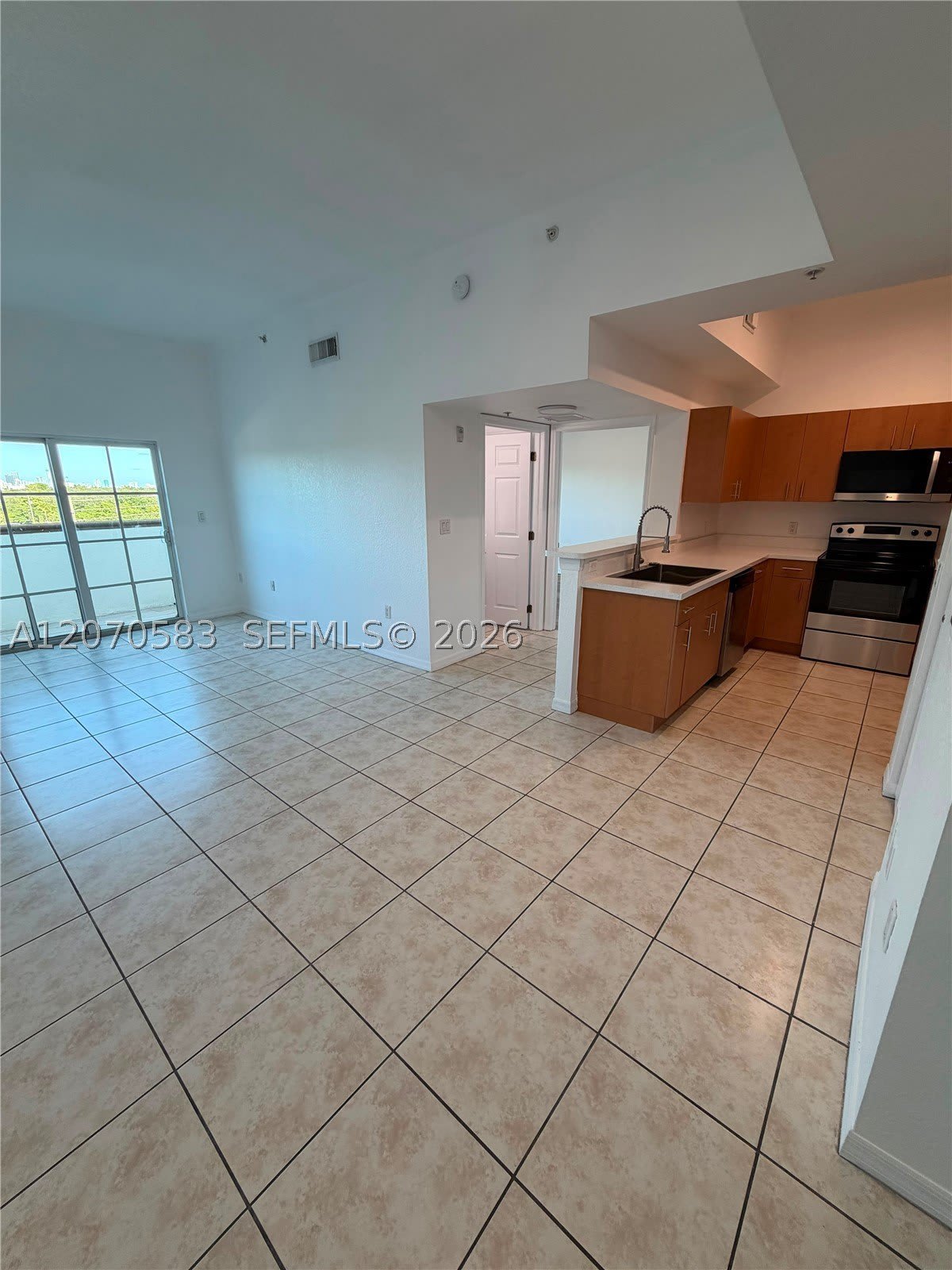 295 NW 57th Ave – photo 1