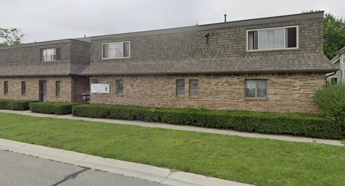 805 Superior Street – photo 1 of 2