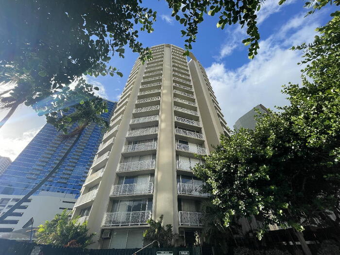 750 Amana Street – photo 1