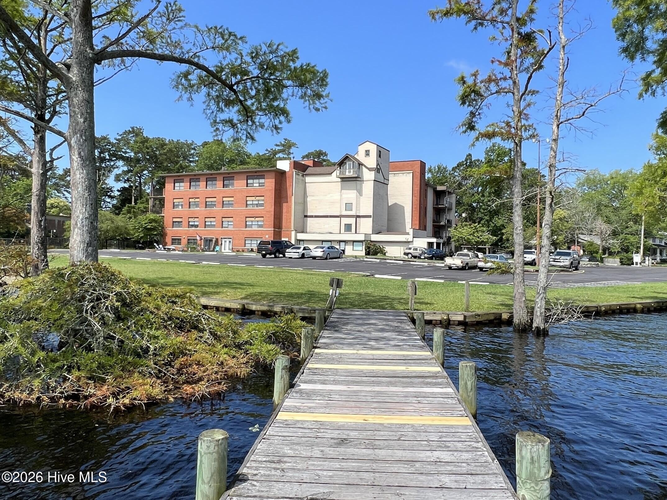 1221 Riverside Avenue – photo 1