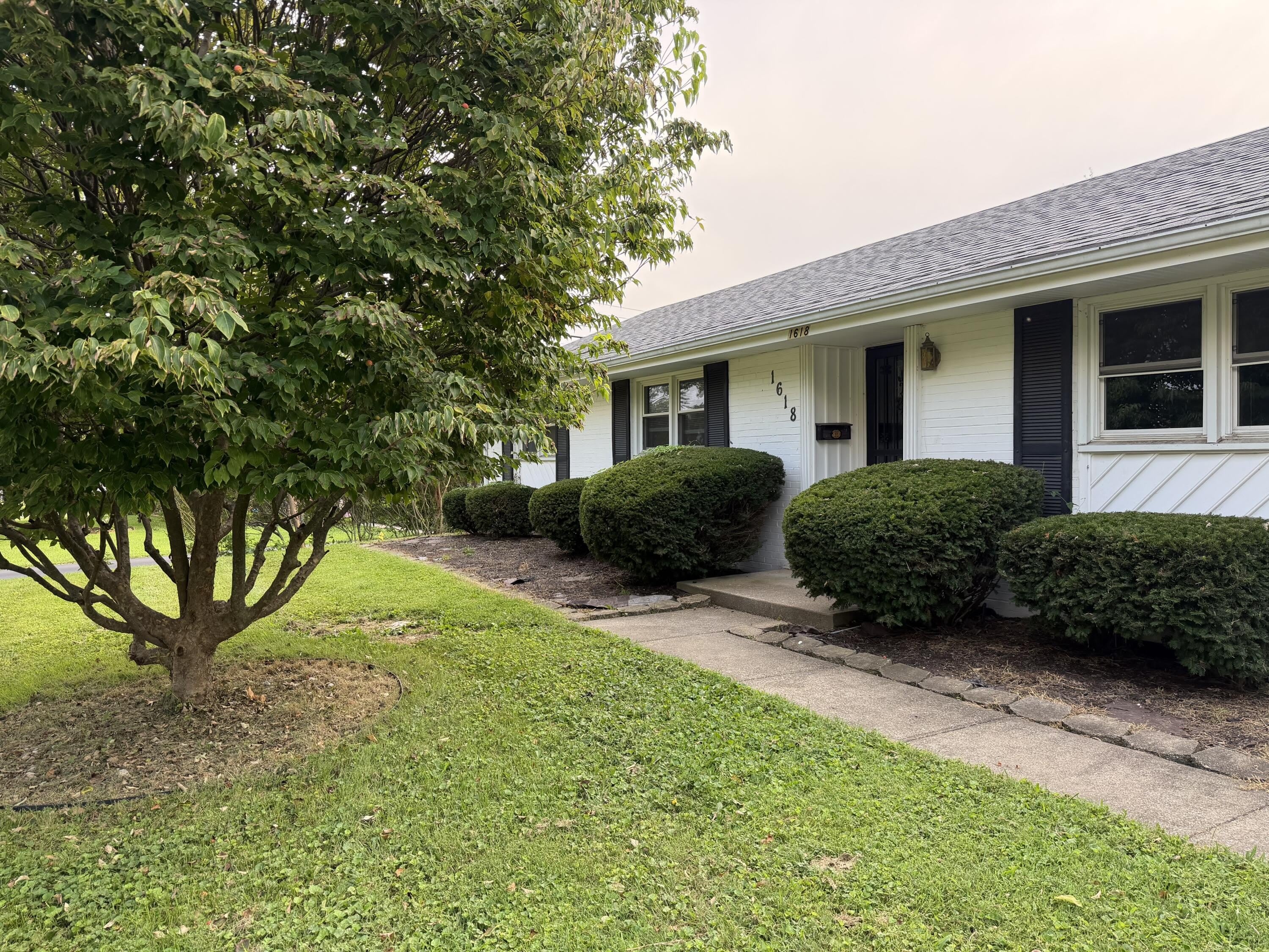 1618 Auburn Drive – photo 1