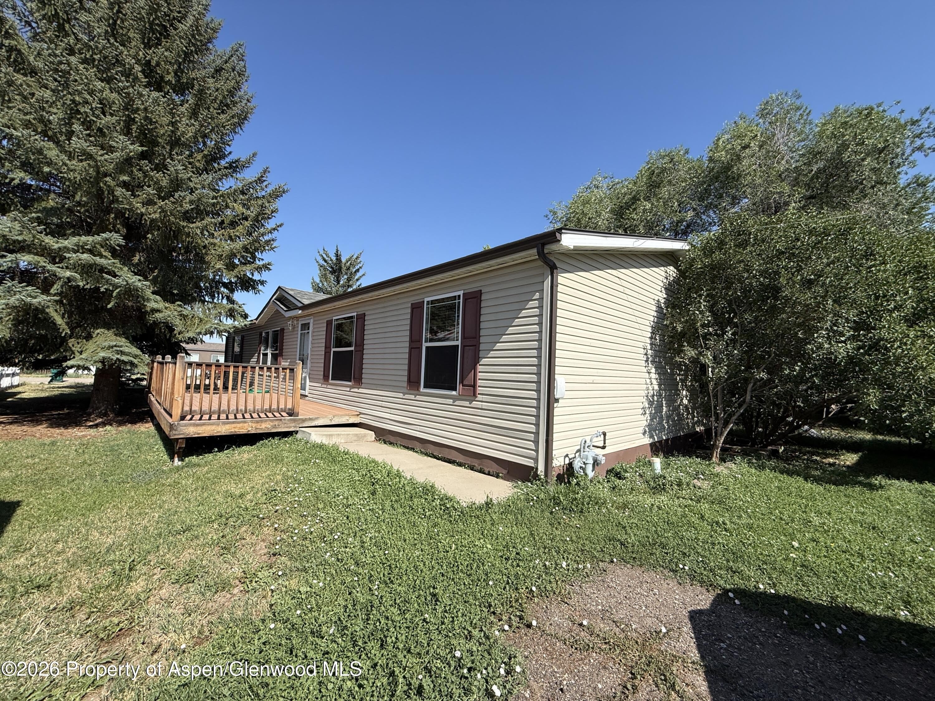 366 S 2nd Street – photo 1 of 19