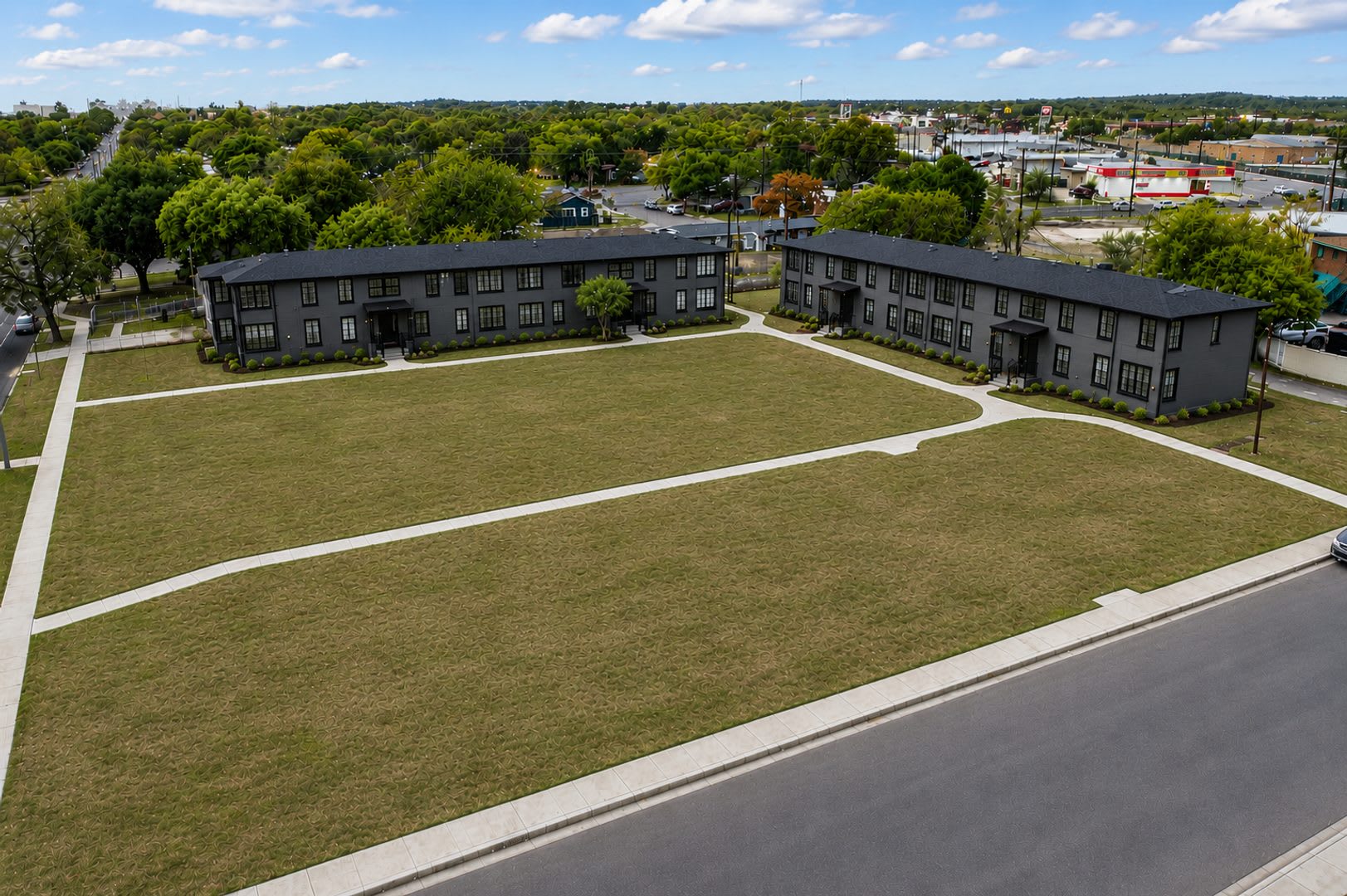 BRIGHT AND SPACIOUS 3-BEDROOM NEAR ST. MARY'S UNIVERSITY AND WOODLAWN LAKE – photo 1