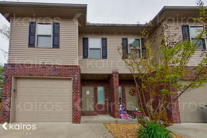 2103 Perry Street – photo 1