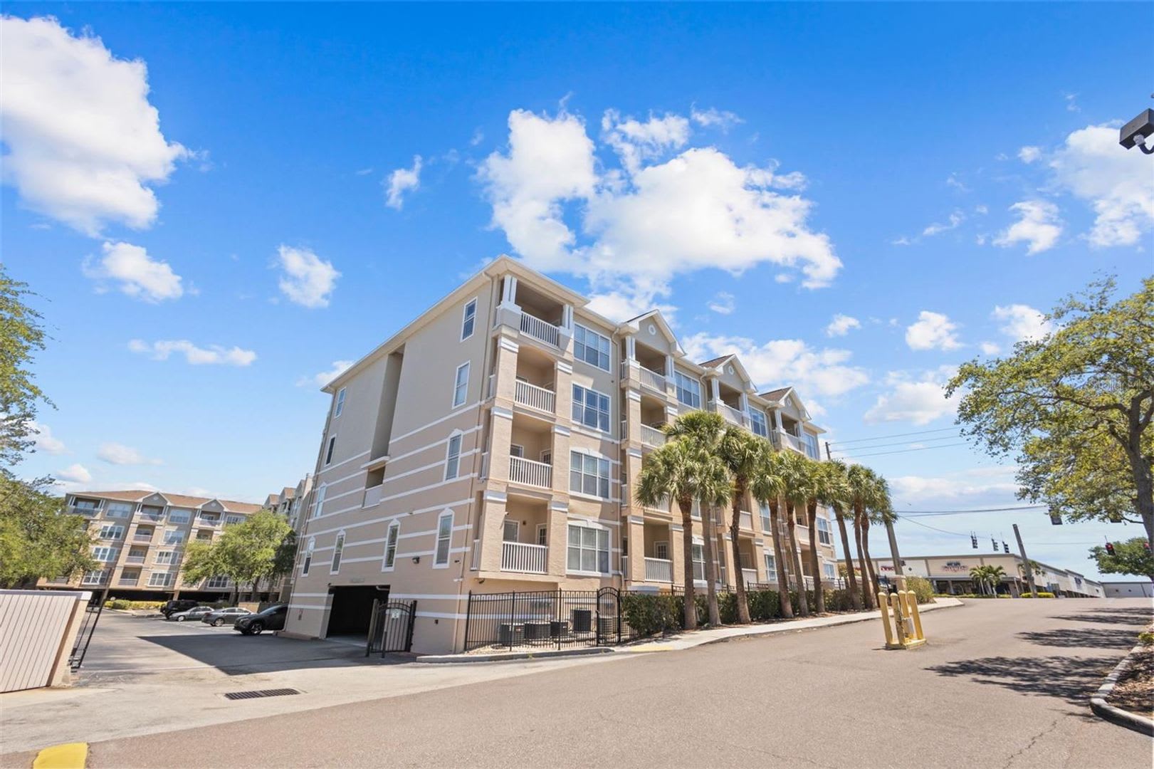 Charming Clearwater 1 Bedroom Condo With Secure Parking And Community Pool – photo 1 of 176
