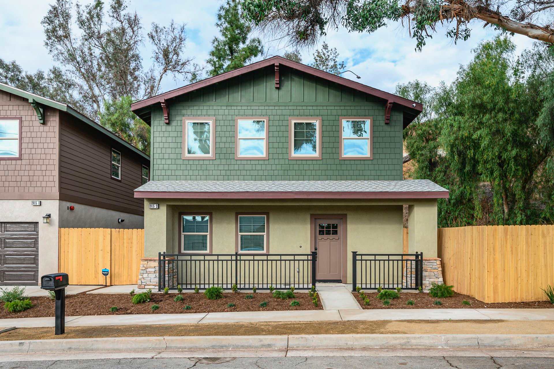 915 E Central Ave – photo 1