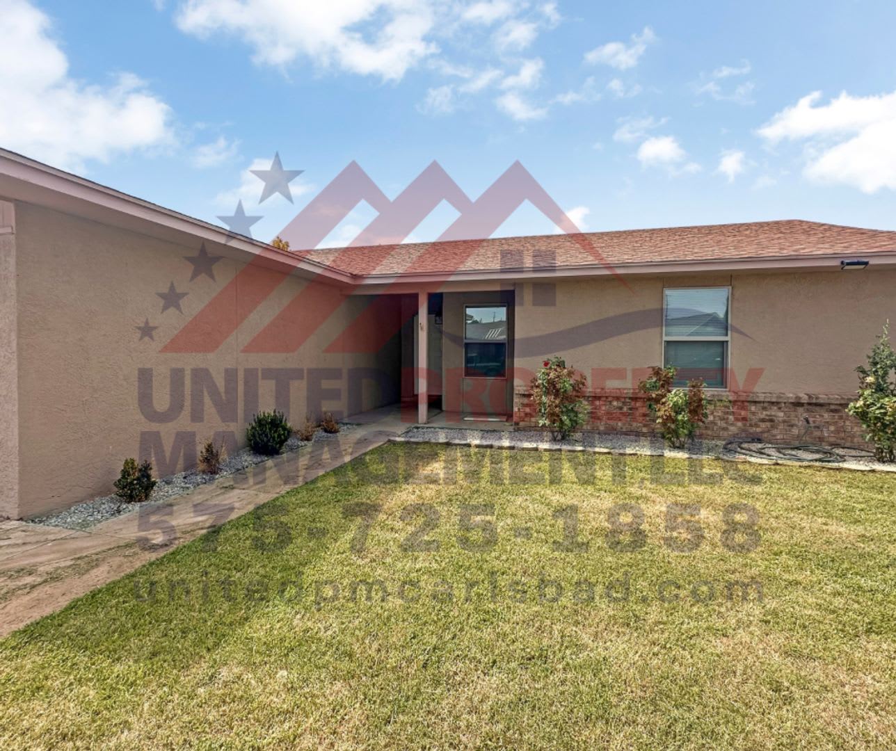 3 bedroom 2 bathroom house for rent Carlsbad NM – photo 1 of 9