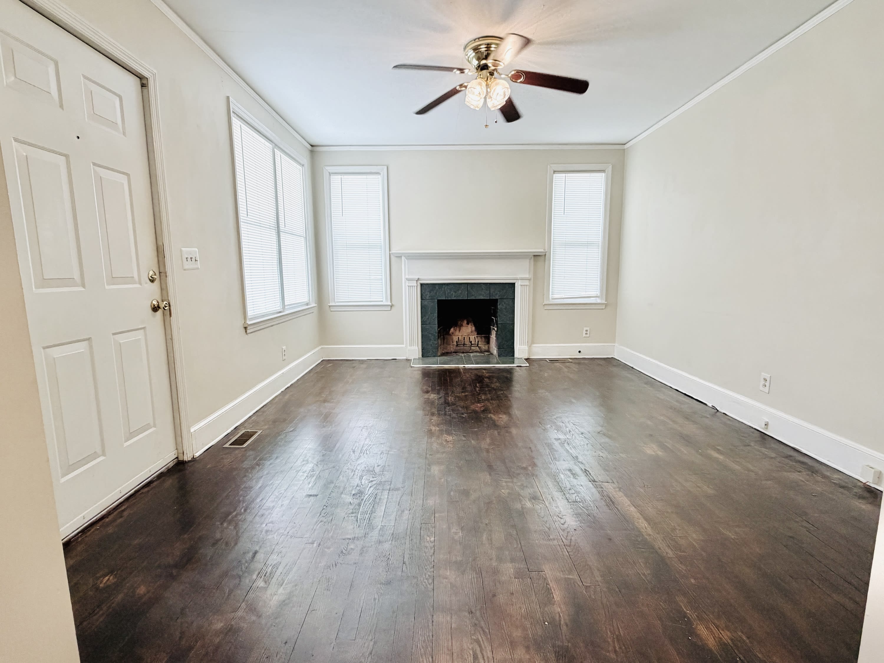 409 9th Street – photo 1