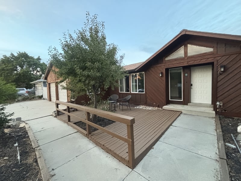11299 S Woodhill Drive, Sandy, UT 84092 – photo 1