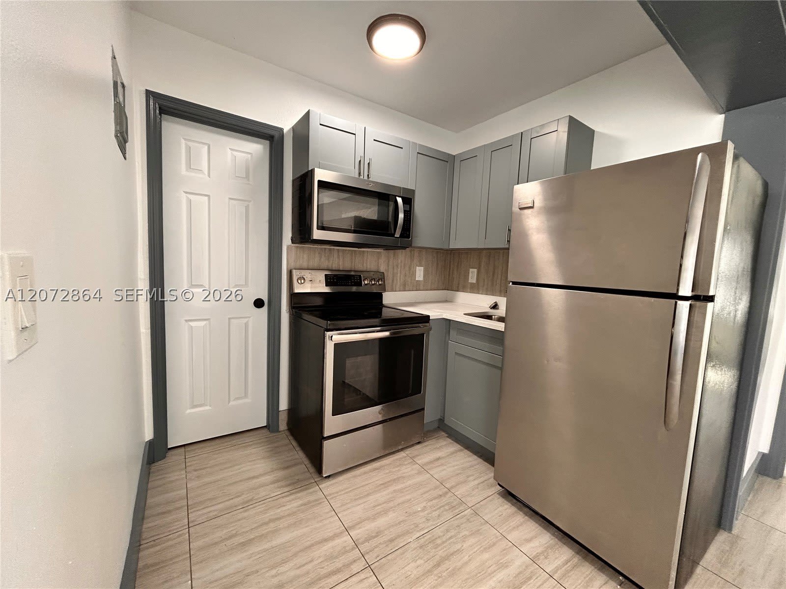 1928 Wilson St – photo 1