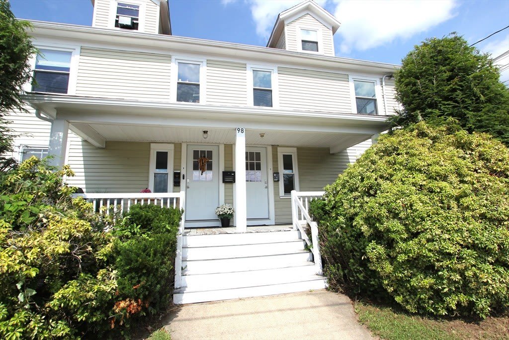 98 Plain St – photo 1 of 20
