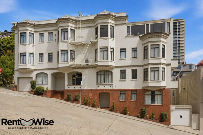 988-990 Broadway – photo 1