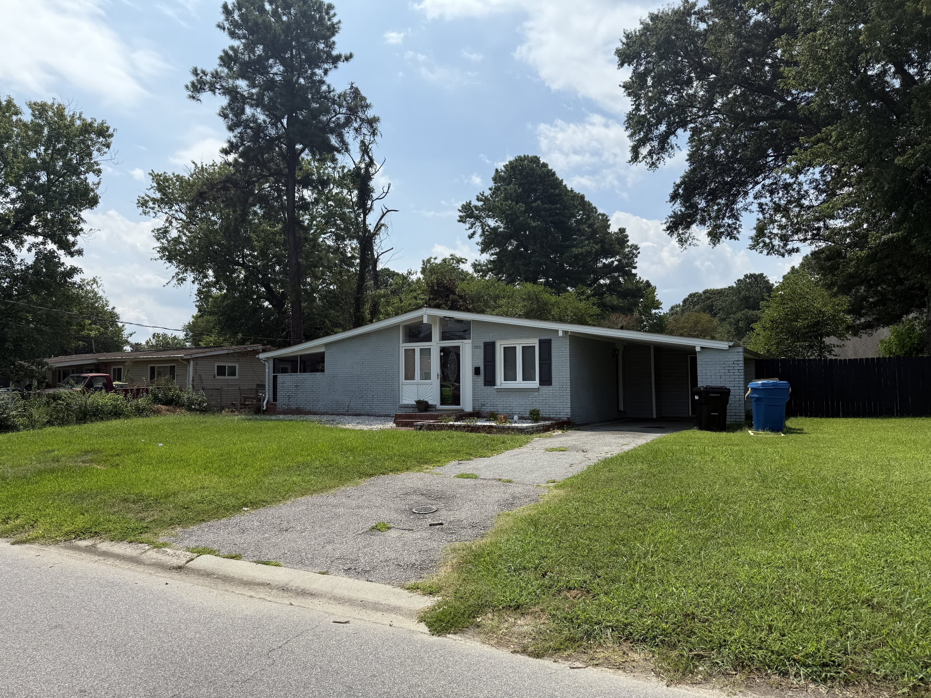 1021 Mineola Dr – photo 1