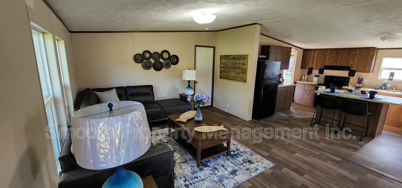 7812 Fleetwood Drive – photo 1 of 11