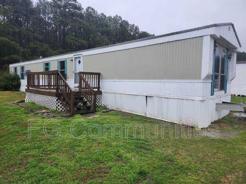 1023 Crystal Blvd – photo 1 of 12