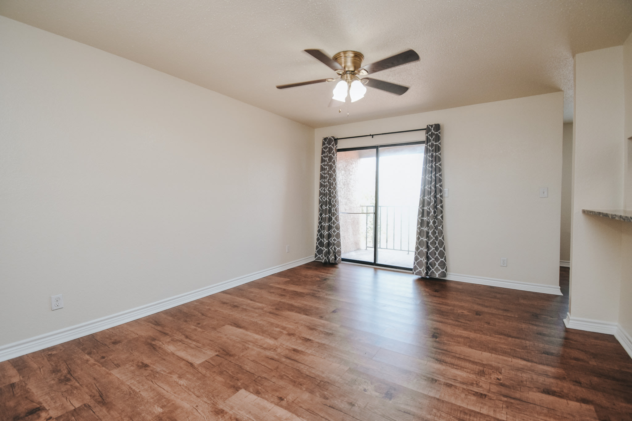 324 Costa Del Oro St – photo 1 of 15