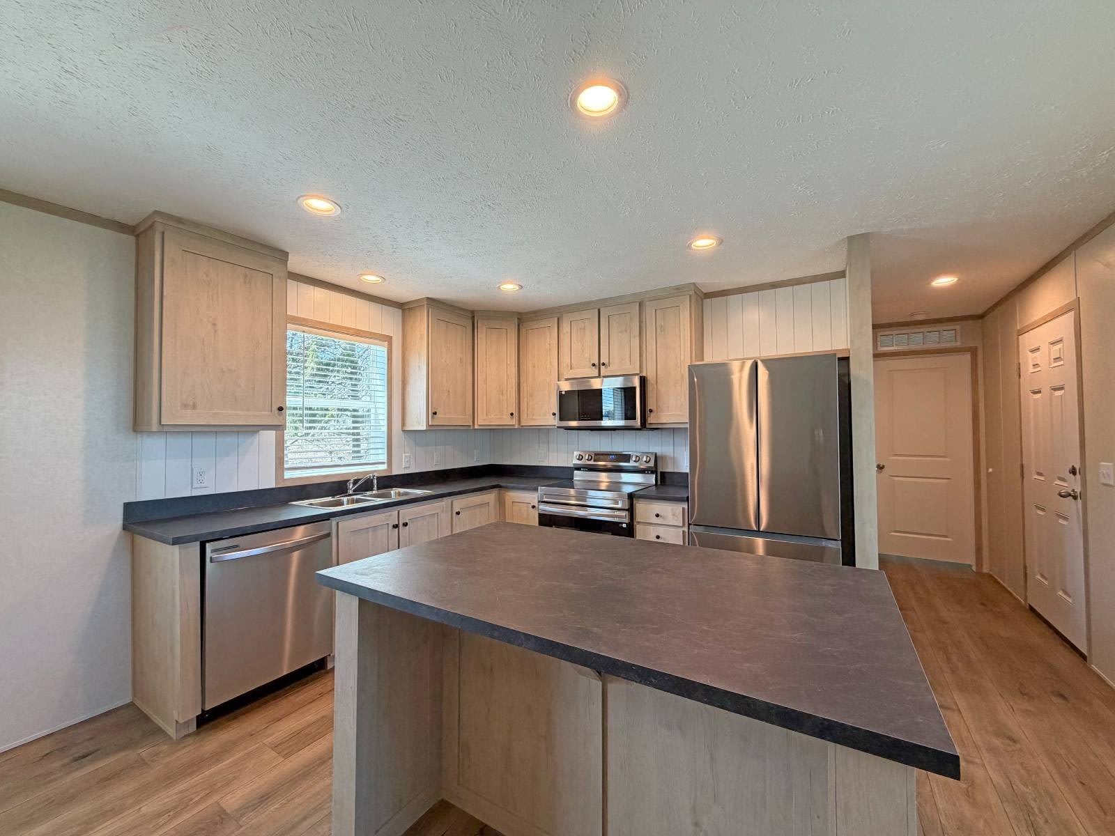 781 W Walcott Road – photo 1 of 18