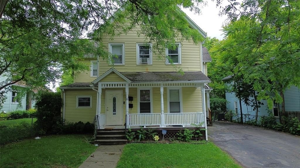 6 Carlton Street – photo 1 of 11