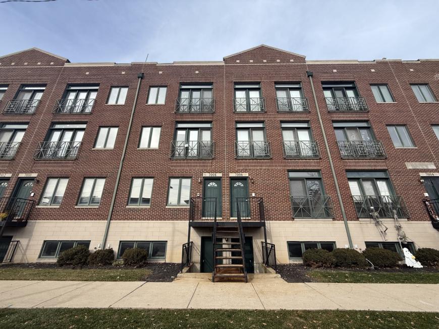 7016 West Medill Ave. – photo 1