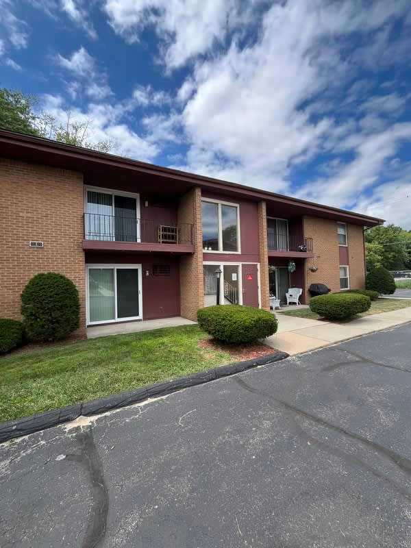 741 North Macomb Street – photo 1 of 13