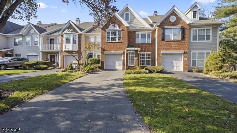 1306 Stech Dr – photo 1 of 39