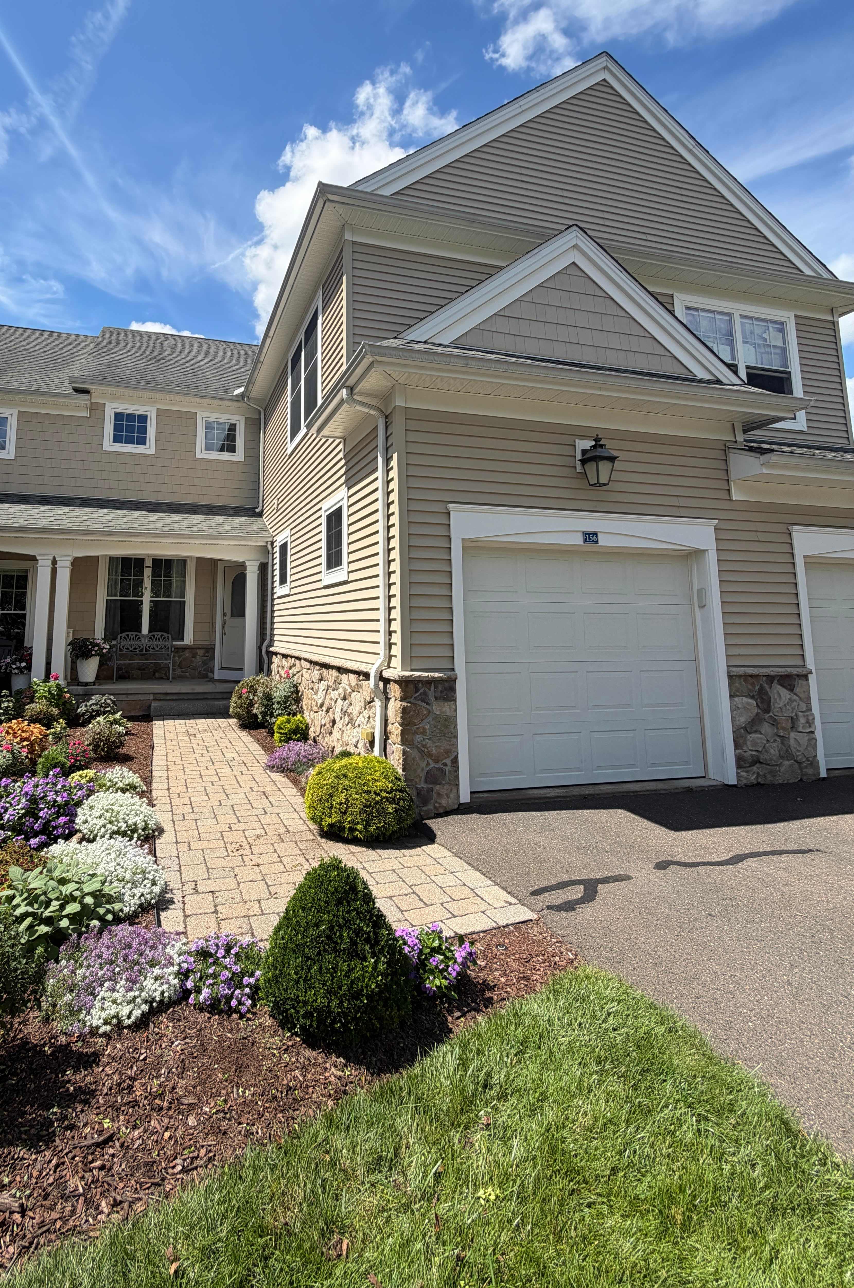 156 Bradford Walk – photo 1