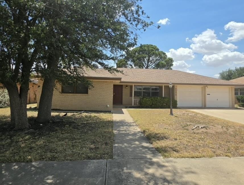 2905 Byron