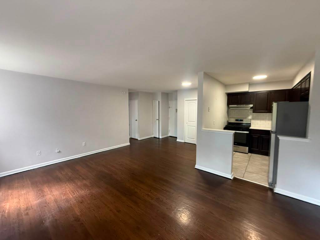 821 Central Ave – photo 1 of 4