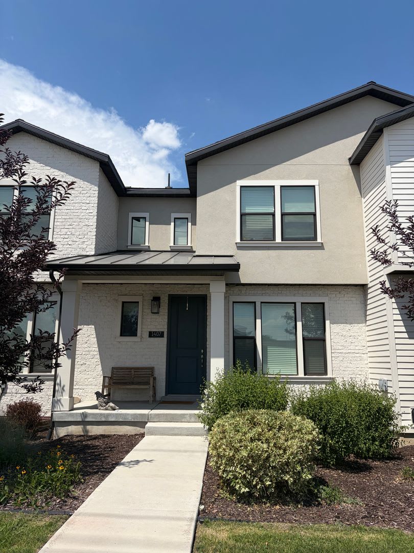 Beautiful Townhouse!!! – photo 1