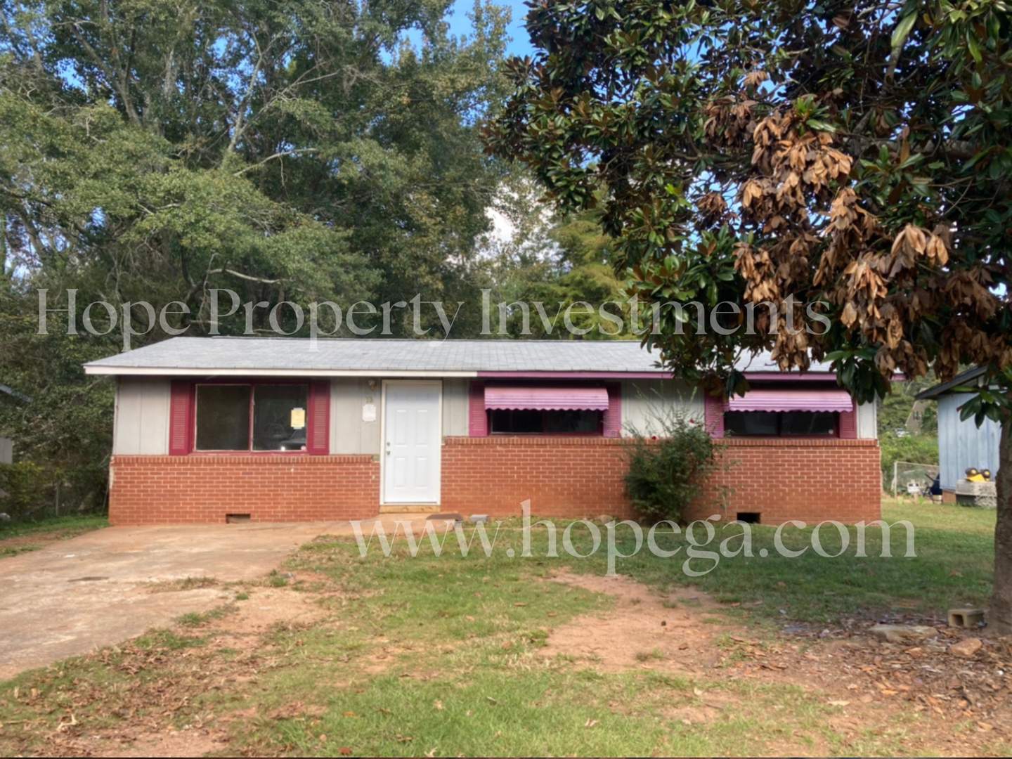 NEWNAN- 73 Spence Ave 3 Bedroom 1 Bath – photo 1 of 12