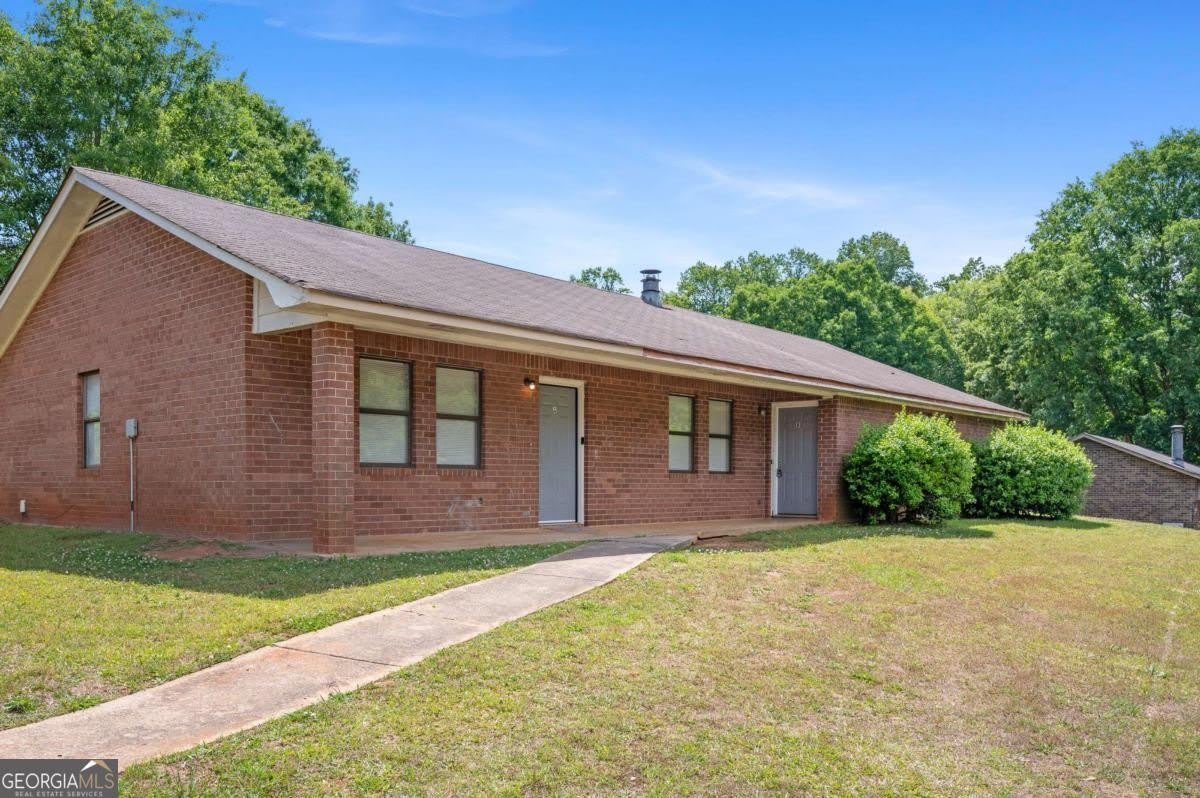 233 Tanglewood DR B – photo 1 of 16