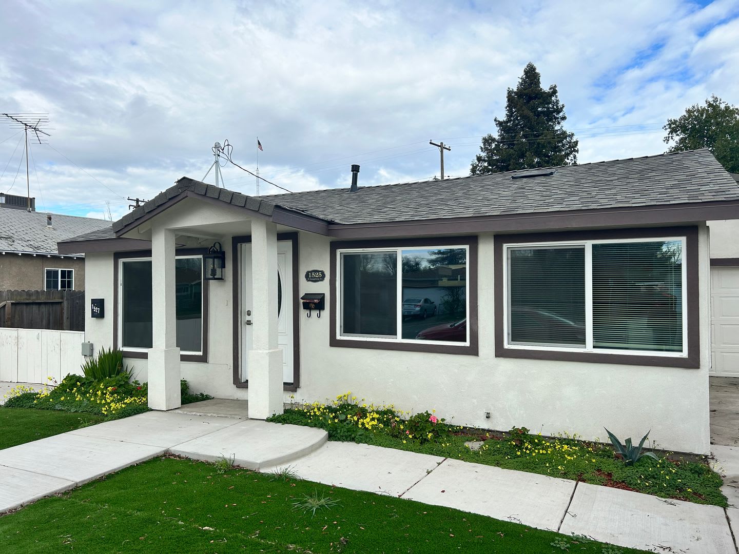 3 Bedroom/2 Bath Home Located in Modesto – photo 1