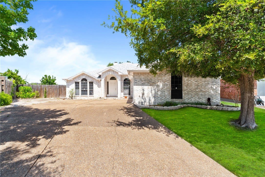 6234 Jessica Drive – photo 1