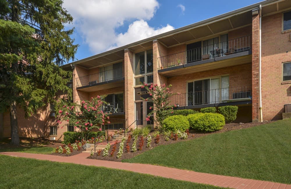 Falls Village Apartments – photo 1