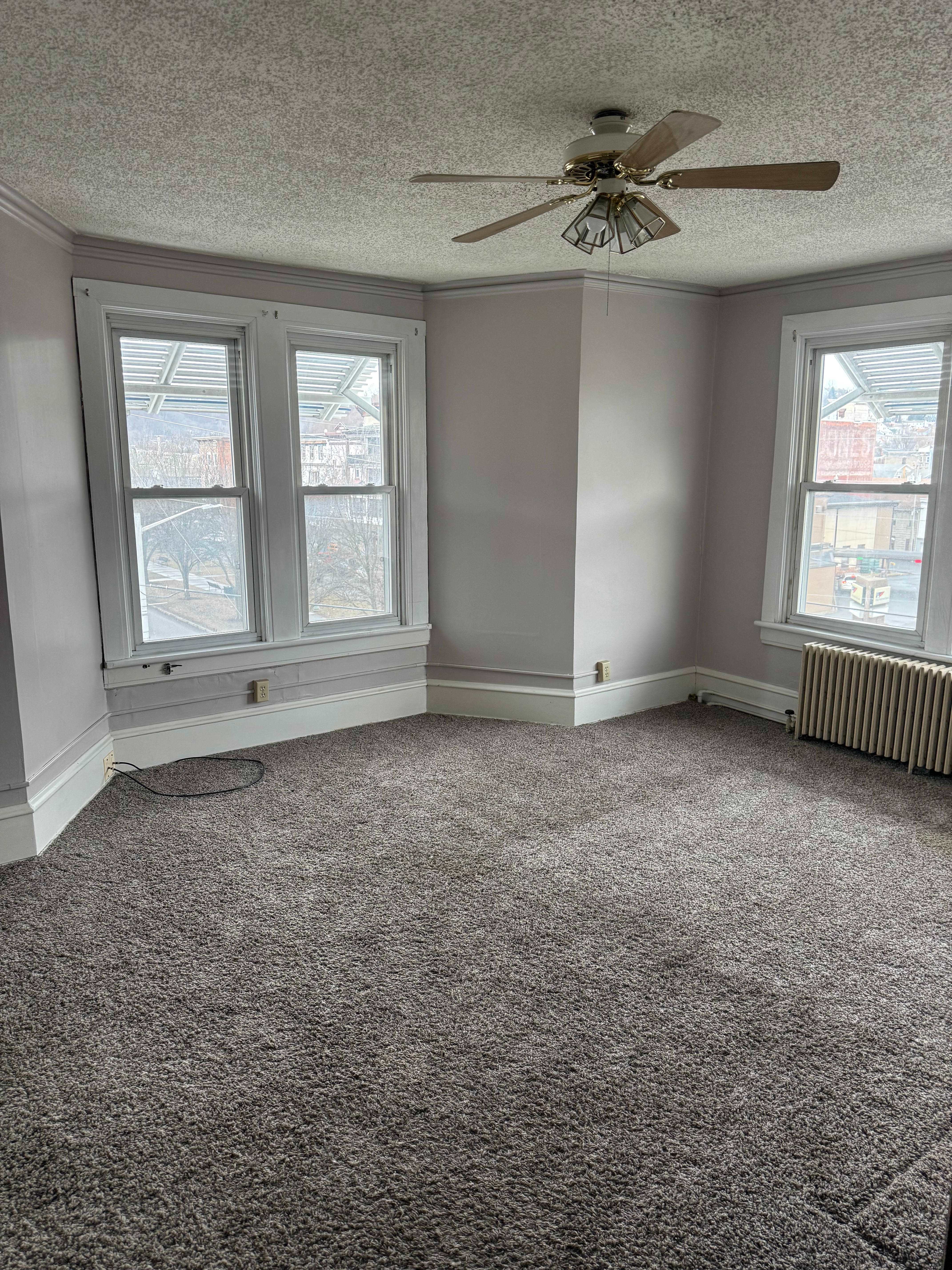 1 N Market St – photo 1 of 9