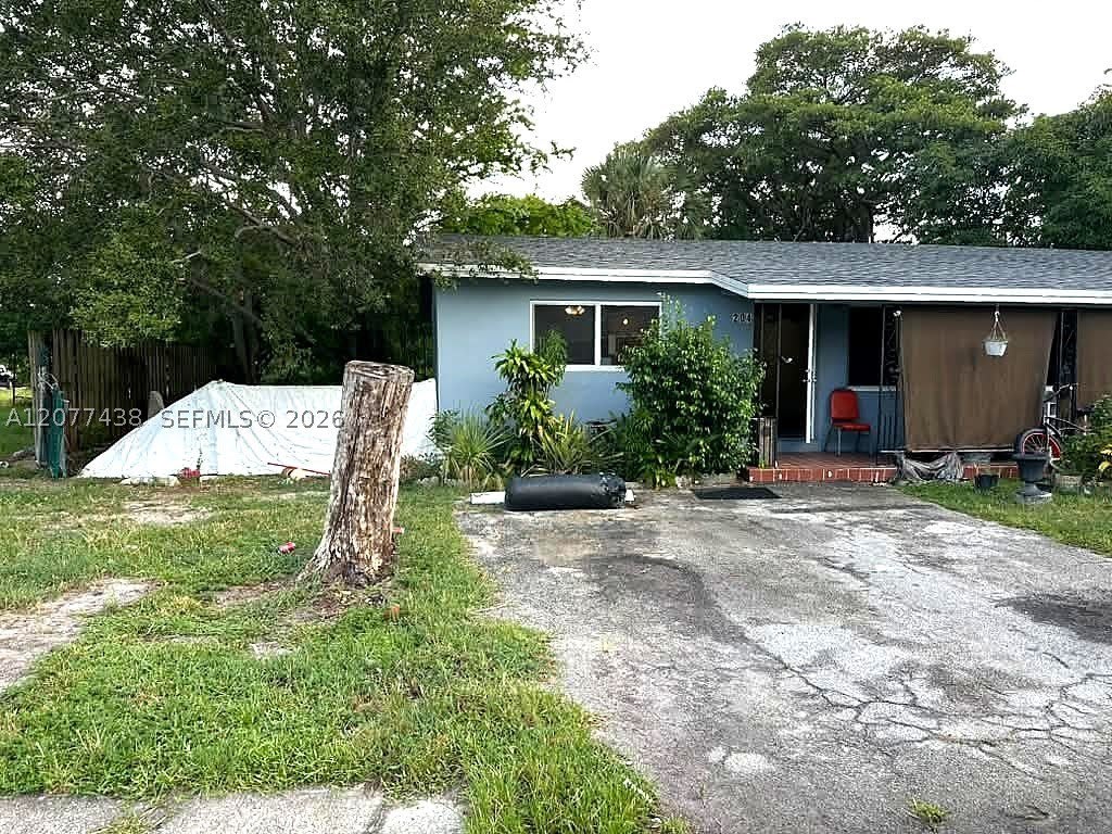 204 Nw 8Th Ave – photo 1