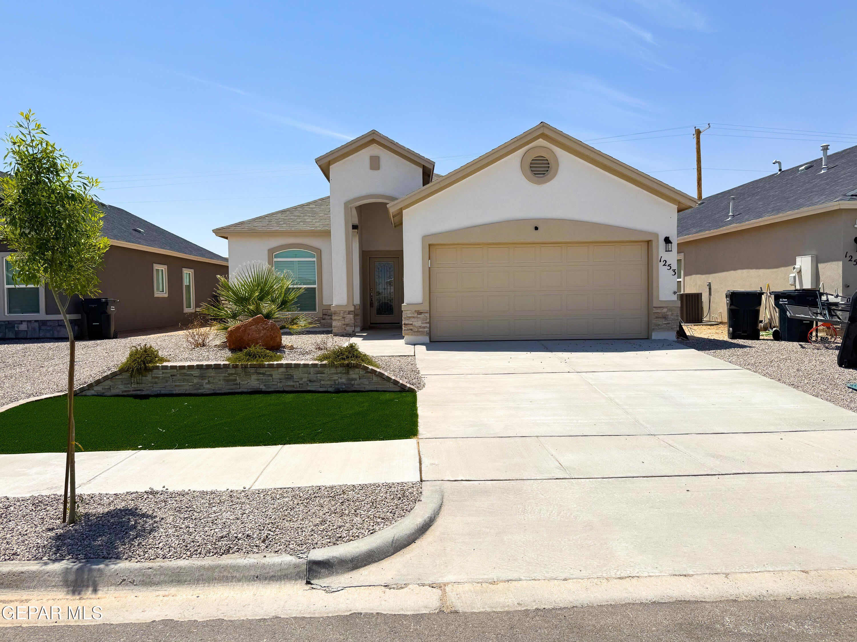 1253 INDIGO SKY Street – photo 1