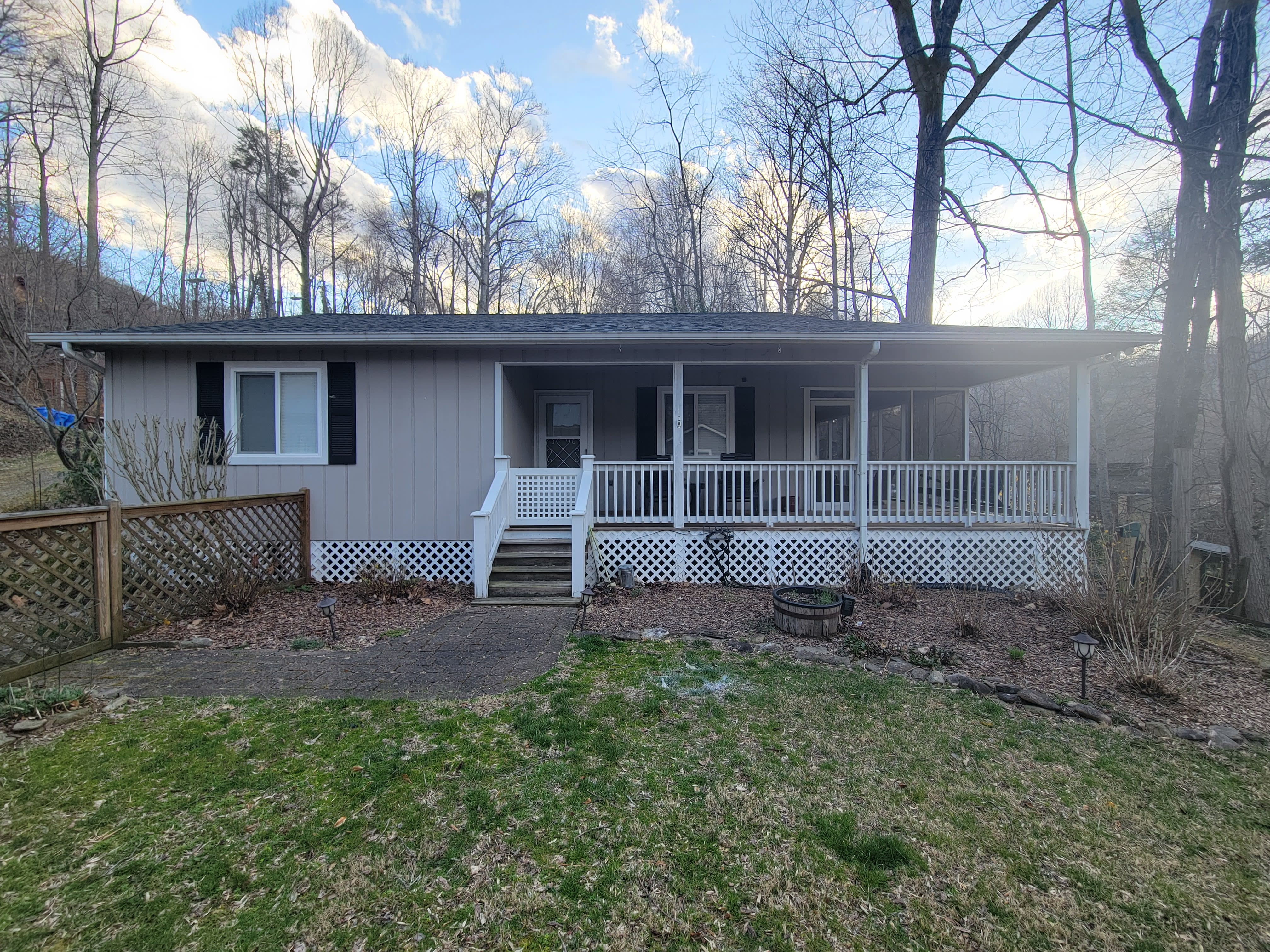 263 Hemlock Loop – photo 1 of 20