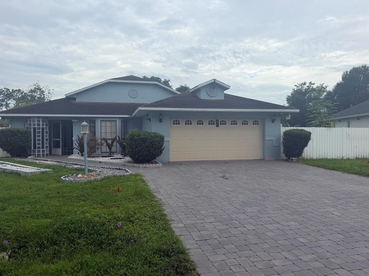 1013 MAYFAIR Place – photo 1