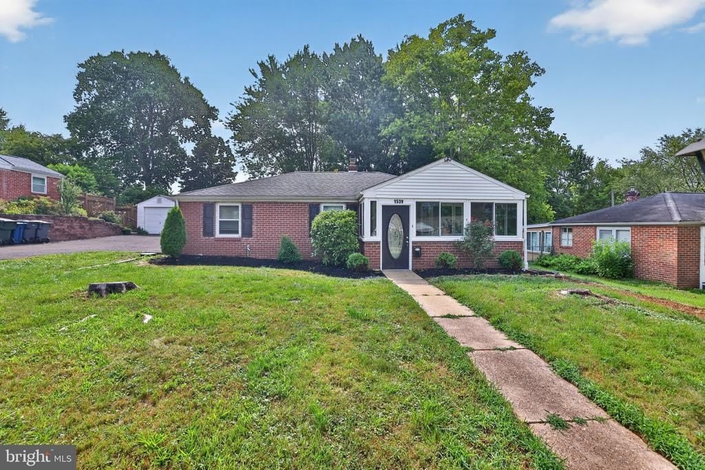 1539 RESERVOIR AVENUE – photo 1 of 24