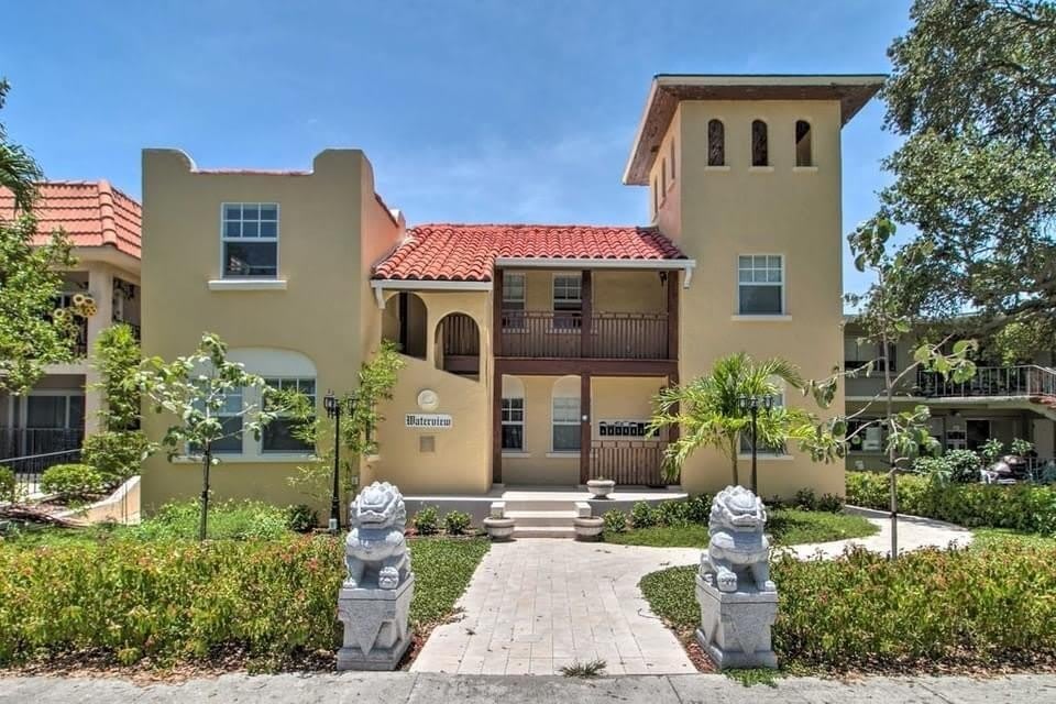 407 S Lakeside Drive – photo 1