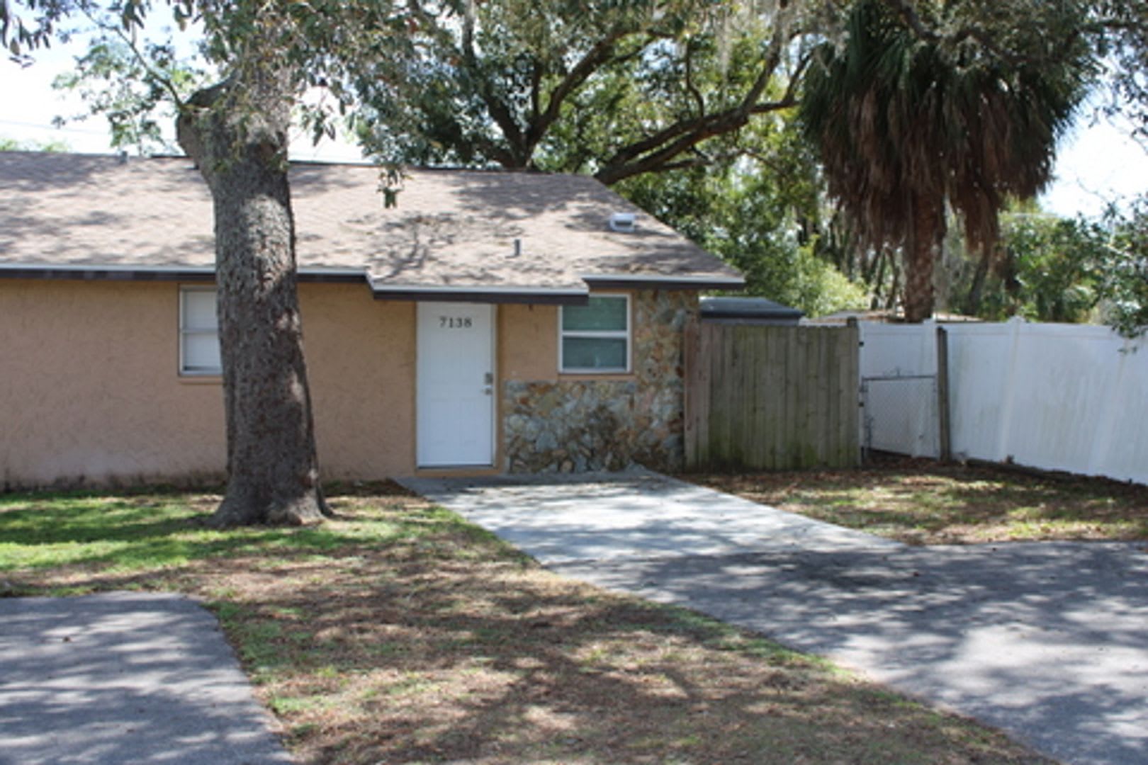 Beautiful Updated duplex – photo 1 of 11