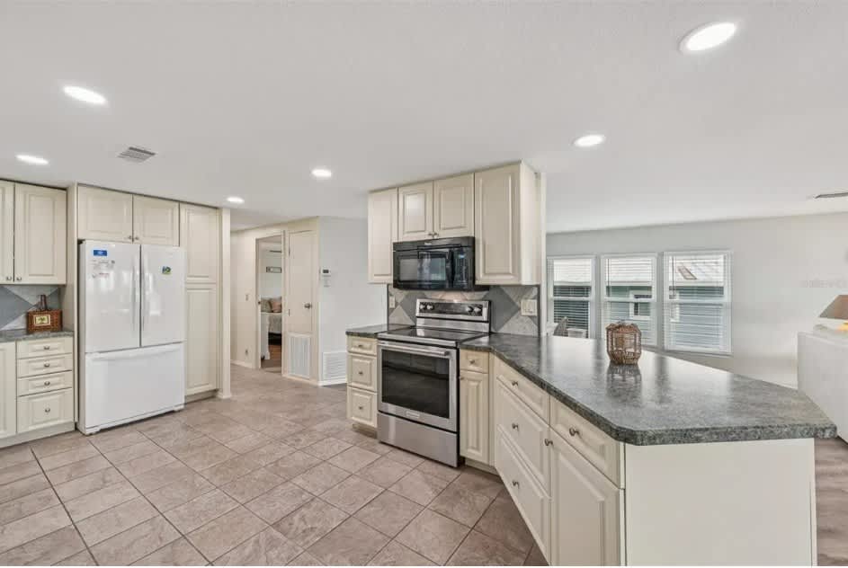 106 Lazy River Road – photo 1 of 62