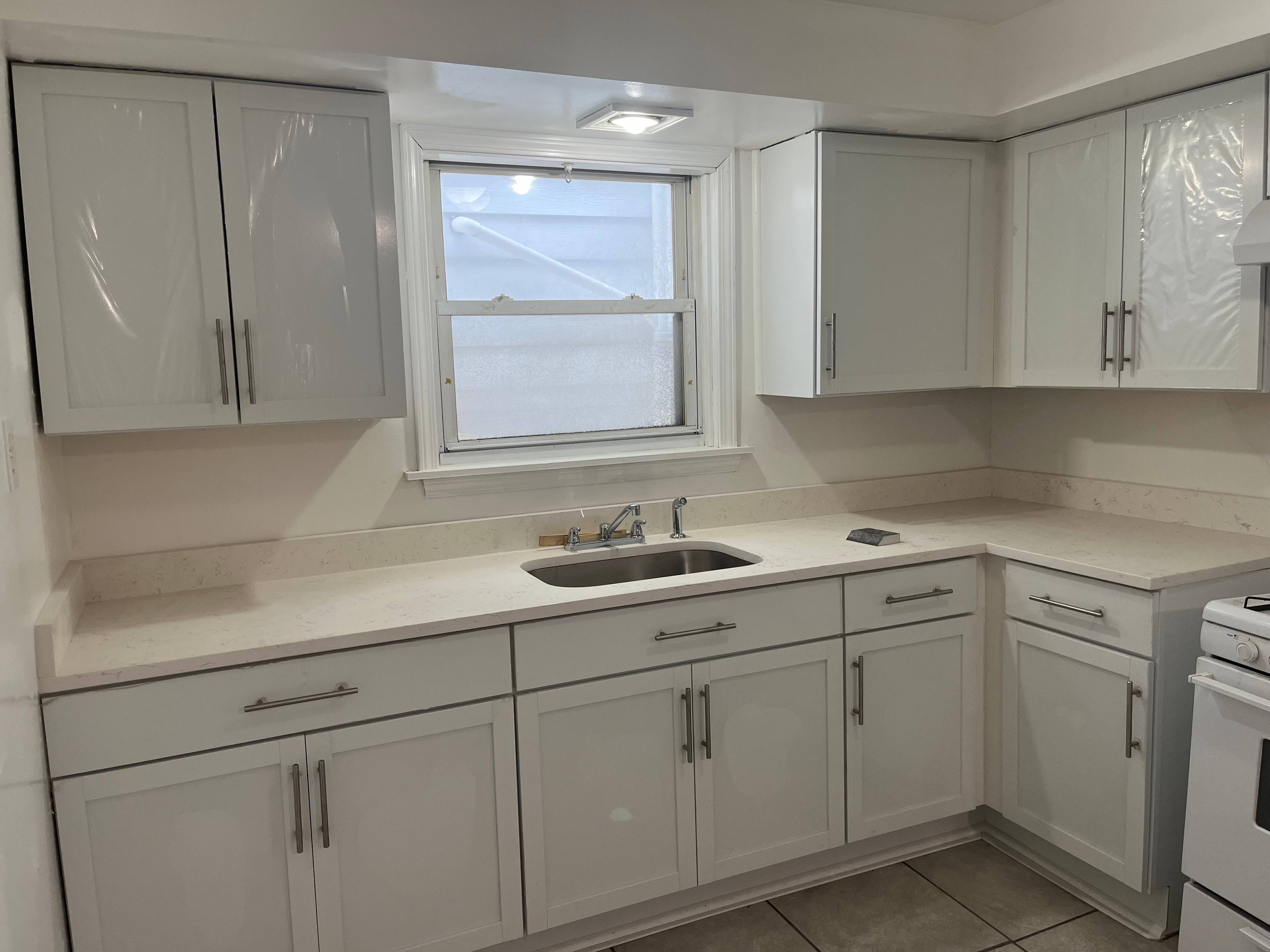 1716 W Cermak Rd – photo 1