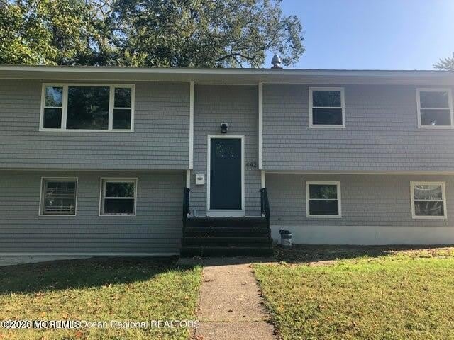 442 Redmond Avenue – photo 1 of 7