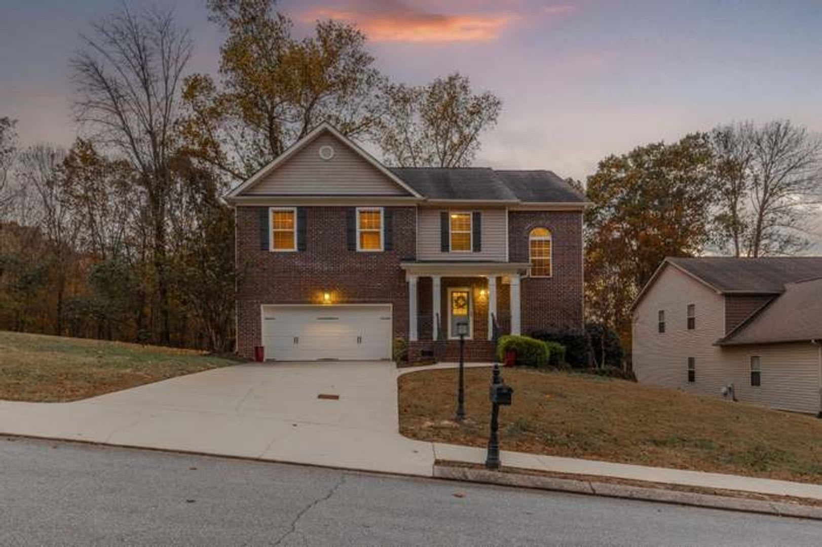 Dog-Friendly Spacious 4BR House in Ooltewah – photo 1