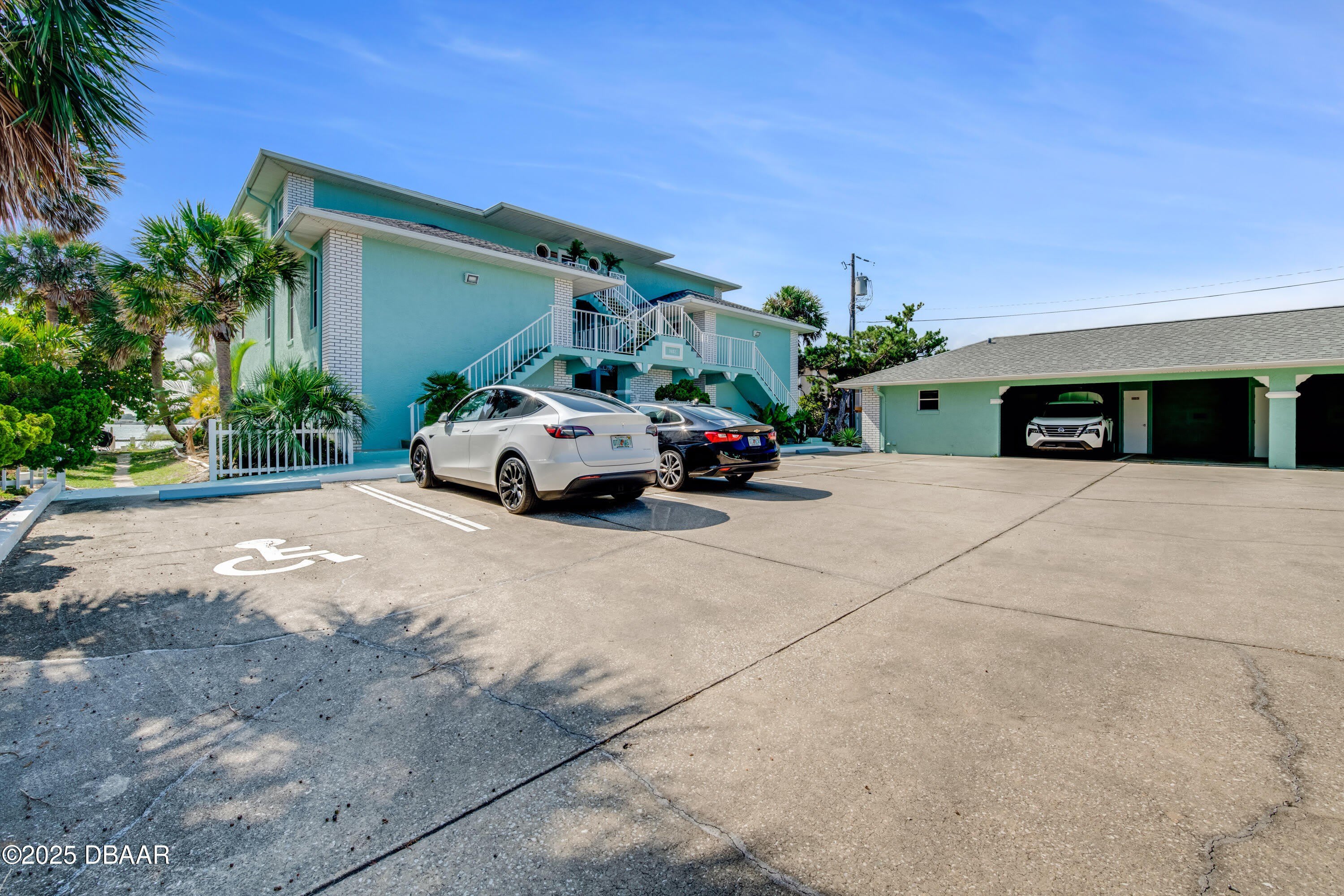 3602 S Peninsula Drive – photo 1