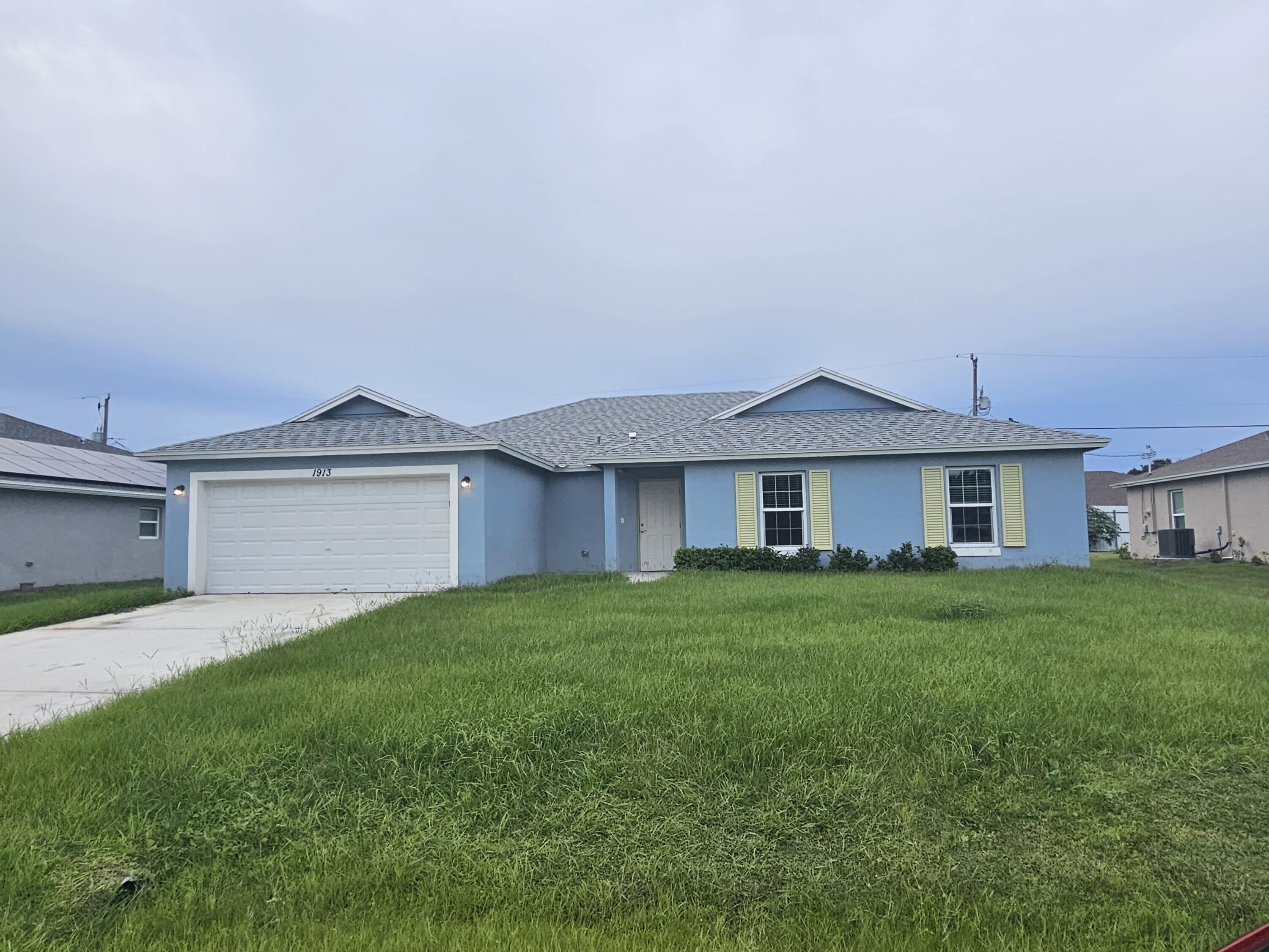 1913 SW Swift Avenue – photo 1