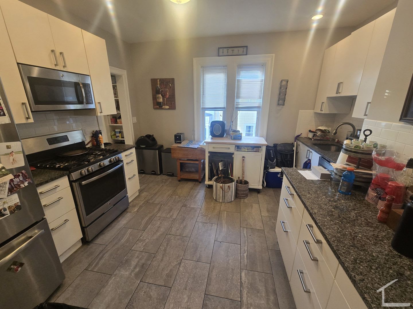 3Bed2Bath 9 1 3200 – photo 1 of 234